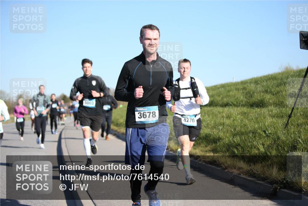 06.04.2025 - 44. Internationalen Wilhelmsburger Insellauf Jannik Wohlers http://msf.ph/oto/7614540 06.04.2025 09:31:14 Laufen 5003, 3678, 4270 meine-sportfotos.de