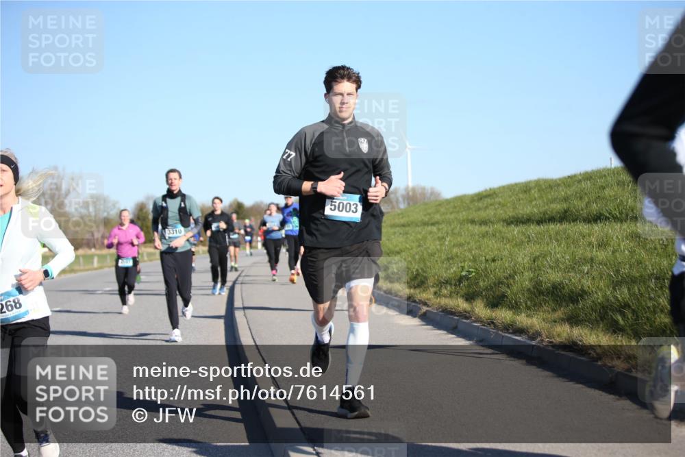 06.04.2025 - 44. Internationalen Wilhelmsburger Insellauf Jannik Wohlers http://msf.ph/oto/7614561 06.04.2025 09:31:15 Laufen 268, 3310, 77, 5003 meine-sportfotos.de