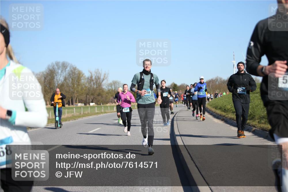 06.04.2025 - 44. Internationalen Wilhelmsburger Insellauf Jannik Wohlers http://msf.ph/oto/7614571 06.04.2025 09:31:16 Laufen 68, 4107, 10, 24185, 3780, 5 meine-sportfotos.de