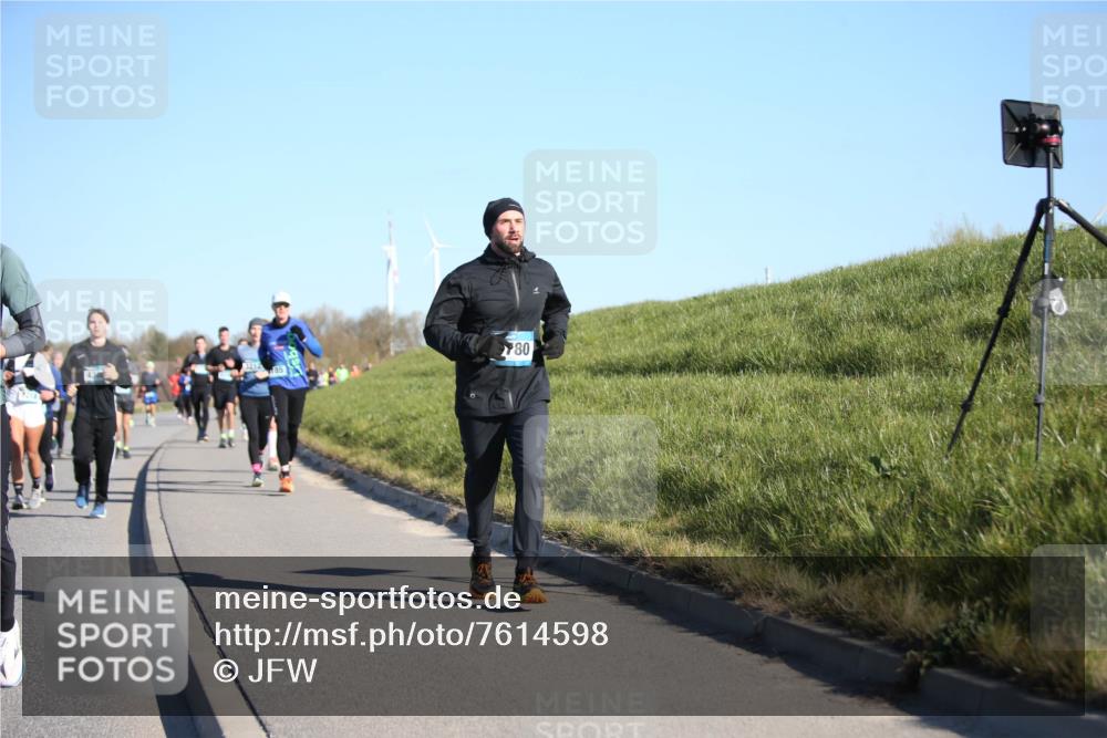 06.04.2025 - 44. Internationalen Wilhelmsburger Insellauf Jannik Wohlers http://msf.ph/oto/7614598 06.04.2025 09:31:17 Laufen 80 meine-sportfotos.de