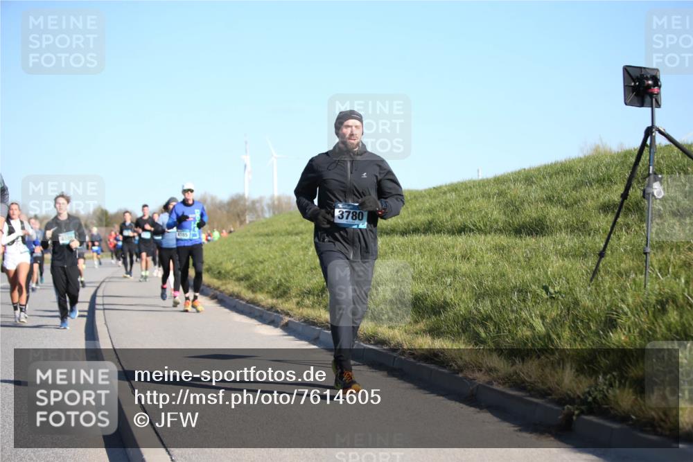 06.04.2025 - 44. Internationalen Wilhelmsburger Insellauf Jannik Wohlers http://msf.ph/oto/7614605 06.04.2025 09:31:17 Laufen 4185, 3780 meine-sportfotos.de