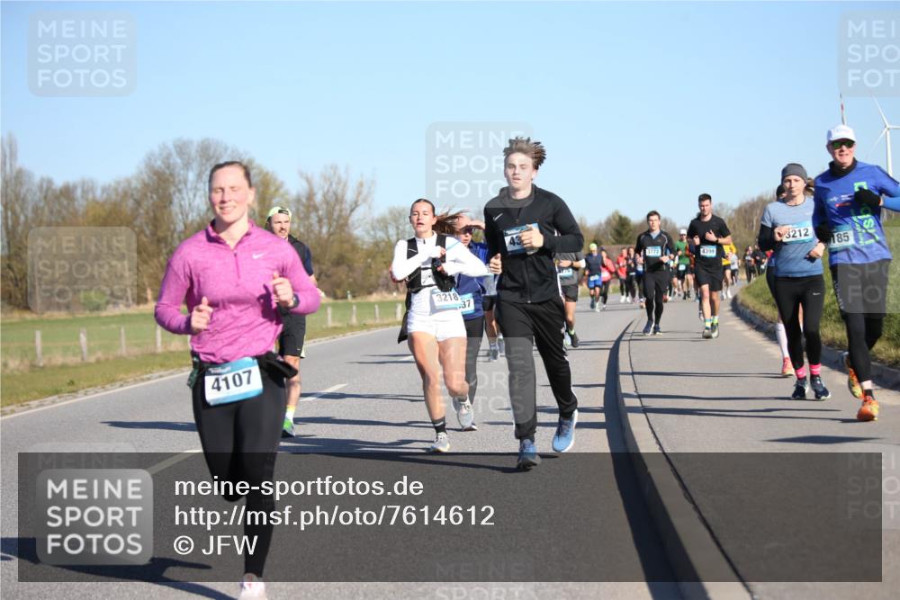 06.04.2025 - 44. Internationalen Wilhelmsburger Insellauf Jannik Wohlers http://msf.ph/oto/7614612 06.04.2025 09:31:19 Laufen 4107, 3218, 37, 43, 3212, 3772, 4399, 185 meine-sportfotos.de