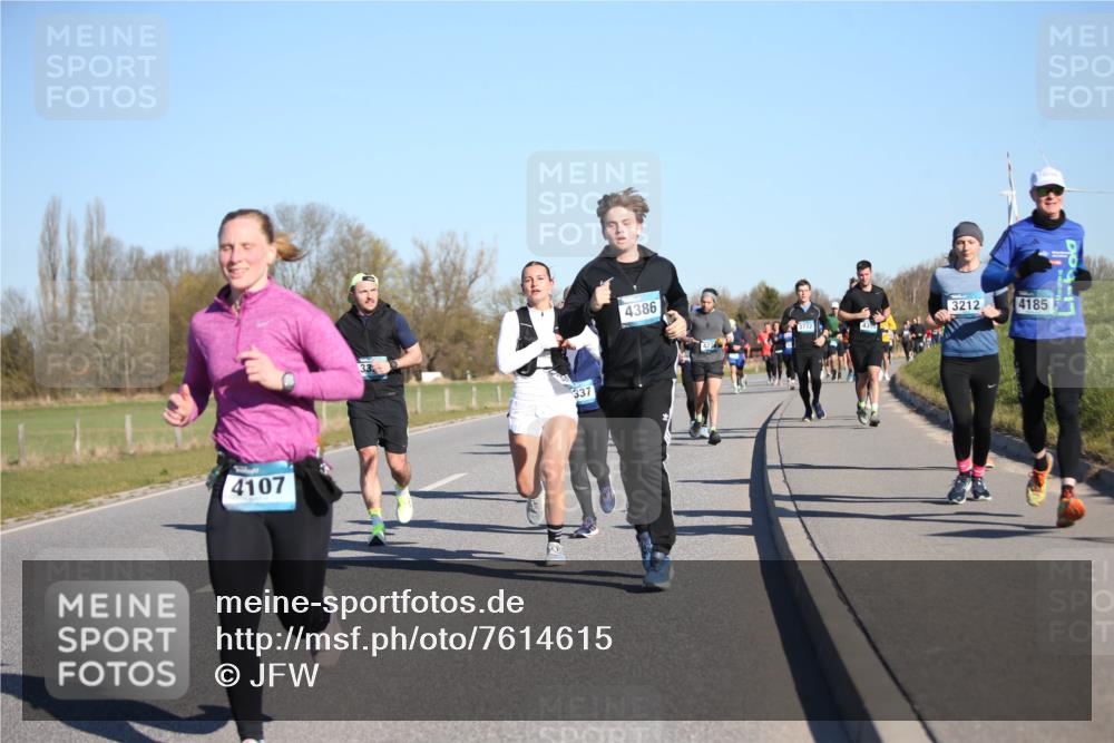 06.04.2025 - 44. Internationalen Wilhelmsburger Insellauf Jannik Wohlers http://msf.ph/oto/7614615 06.04.2025 09:31:20 Laufen 4107, 33, 337, 4386, 3212, 4185 meine-sportfotos.de