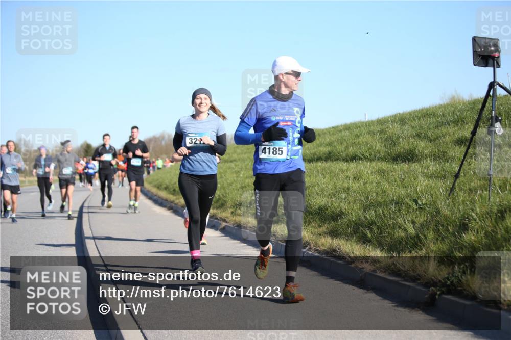 06.04.2025 - 44. Internationalen Wilhelmsburger Insellauf Jannik Wohlers http://msf.ph/oto/7614623 06.04.2025 09:31:21 Laufen 32, 4185 meine-sportfotos.de