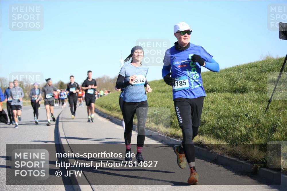 06.04.2025 - 44. Internationalen Wilhelmsburger Insellauf Jannik Wohlers http://msf.ph/oto/7614627 06.04.2025 09:31:22 Laufen 10, 3212, 185 meine-sportfotos.de