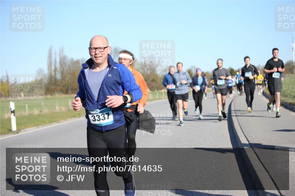 06.04.2025 - 44. Internationalen Wilhelmsburger Insellauf Jannik Wohlers http://msf.ph/oto/7614635 06.04.2025 09:31:23 Laufen 3337, 4276, 4399 meine-sportfotos.de
