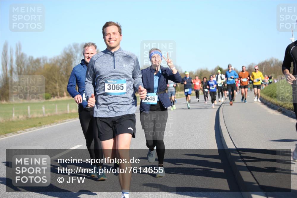 06.04.2025 - 44. Internationalen Wilhelmsburger Insellauf Jannik Wohlers http://msf.ph/oto/7614655 06.04.2025 09:31:26 Laufen 3065, 3646 meine-sportfotos.de