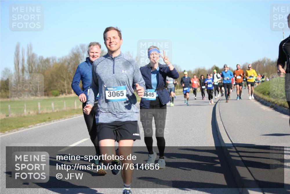 06.04.2025 - 44. Internationalen Wilhelmsburger Insellauf Jannik Wohlers http://msf.ph/oto/7614656 06.04.2025 09:31:27 Laufen 3065, 3646 meine-sportfotos.de