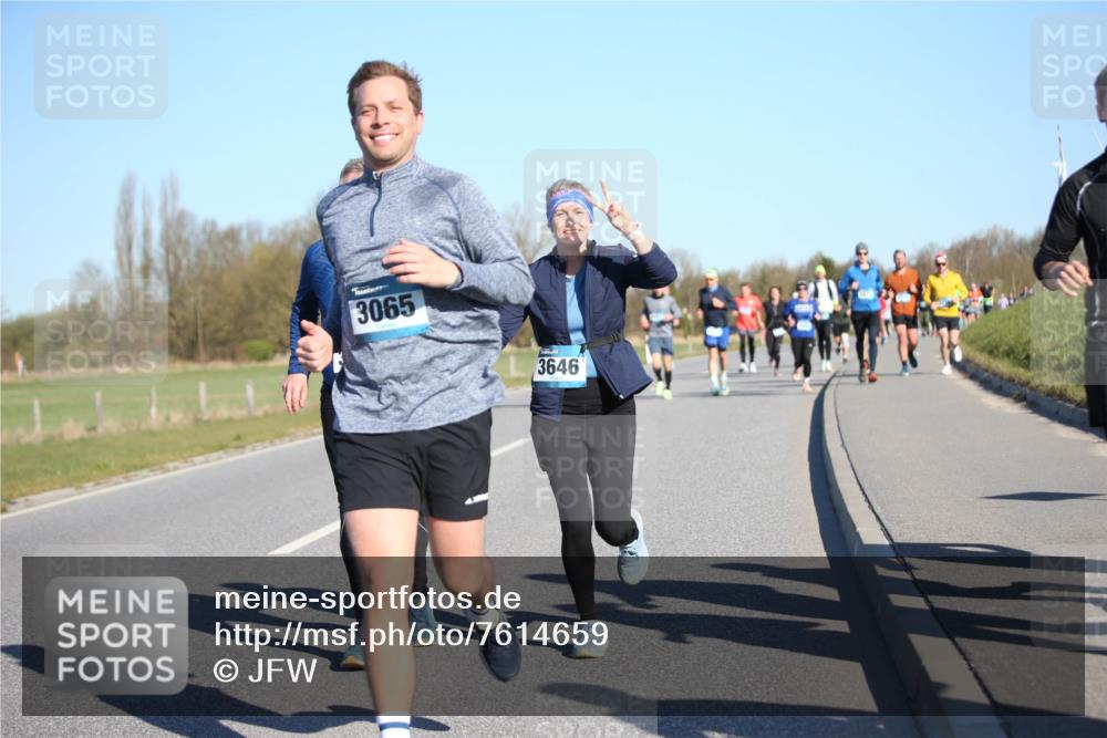 06.04.2025 - 44. Internationalen Wilhelmsburger Insellauf Jannik Wohlers http://msf.ph/oto/7614659 06.04.2025 09:31:27 Laufen 3065, 3646 meine-sportfotos.de