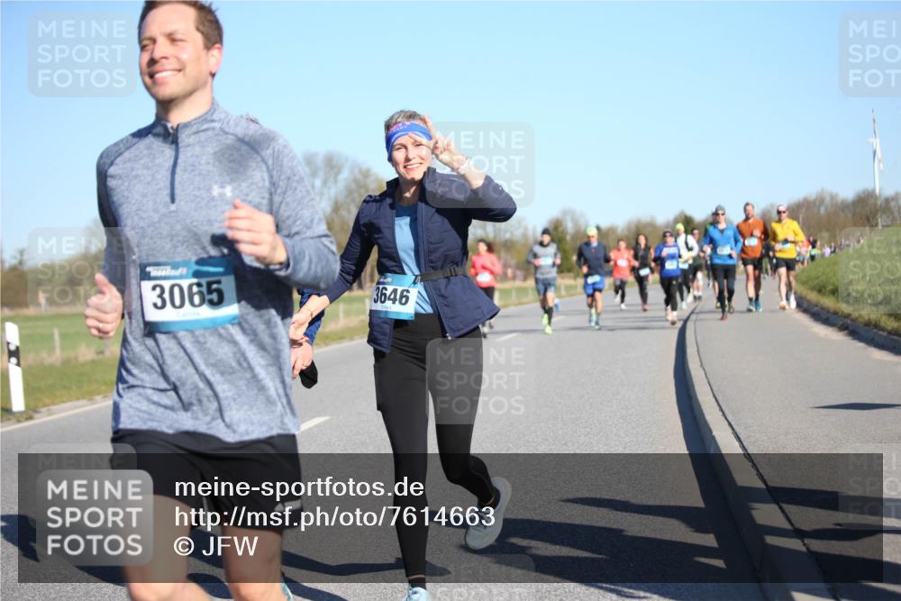06.04.2025 - 44. Internationalen Wilhelmsburger Insellauf Jannik Wohlers http://msf.ph/oto/7614663 06.04.2025 09:31:27 Laufen 3065, 3646 meine-sportfotos.de