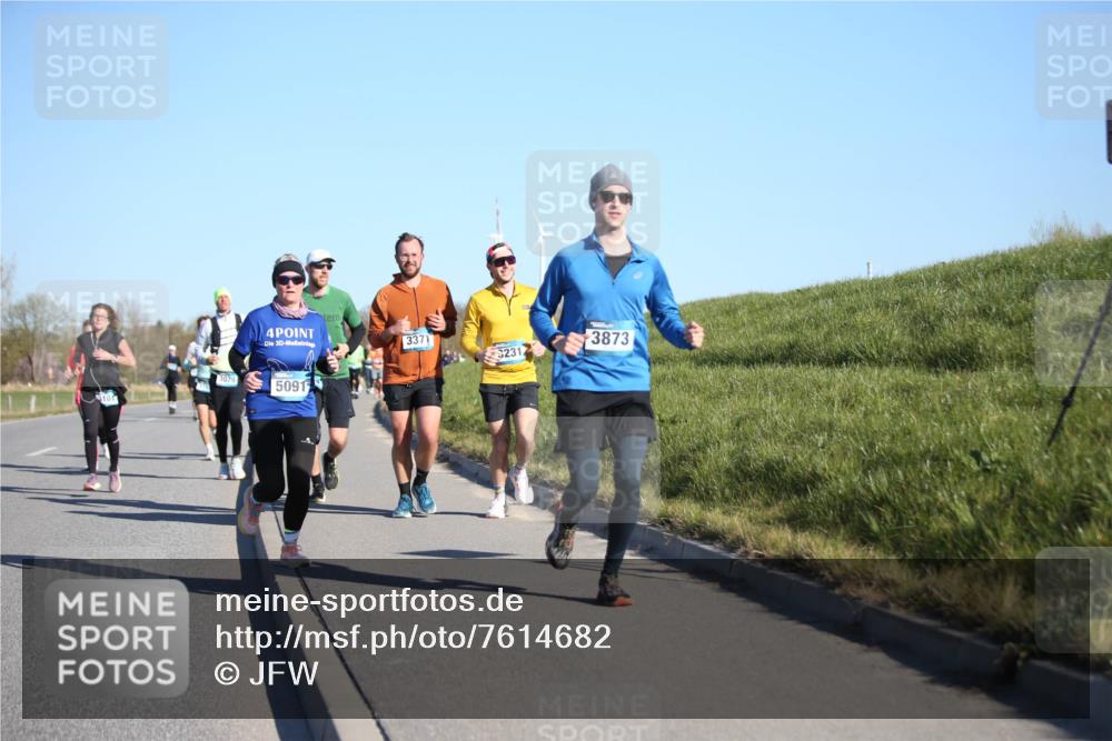 06.04.2025 - 44. Internationalen Wilhelmsburger Insellauf Jannik Wohlers http://msf.ph/oto/7614682 06.04.2025 09:31:34 Laufen 4, 3, 3079, 5091, 3371, 3873, 231 meine-sportfotos.de