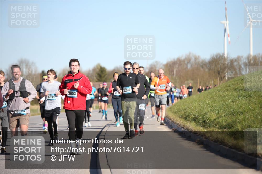 06.04.2025 - 44. Internationalen Wilhelmsburger Insellauf Jannik Wohlers http://msf.ph/oto/7614721 06.04.2025 09:31:43 Laufen 3953, 4395, 409, 9, 3202, 4550, 44 meine-sportfotos.de