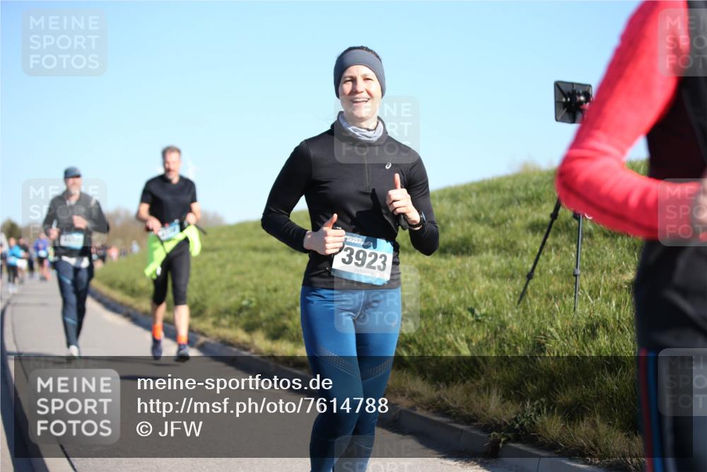 06.04.2025 - 44. Internationalen Wilhelmsburger Insellauf Jannik Wohlers http://msf.ph/oto/7614788 06.04.2025 09:31:55 Laufen 3923 meine-sportfotos.de