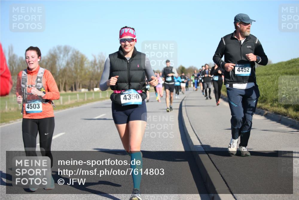 06.04.2025 - 44. Internationalen Wilhelmsburger Insellauf Jannik Wohlers http://msf.ph/oto/7614803 06.04.2025 09:31:57 Laufen 4503, 4350, 4452 meine-sportfotos.de