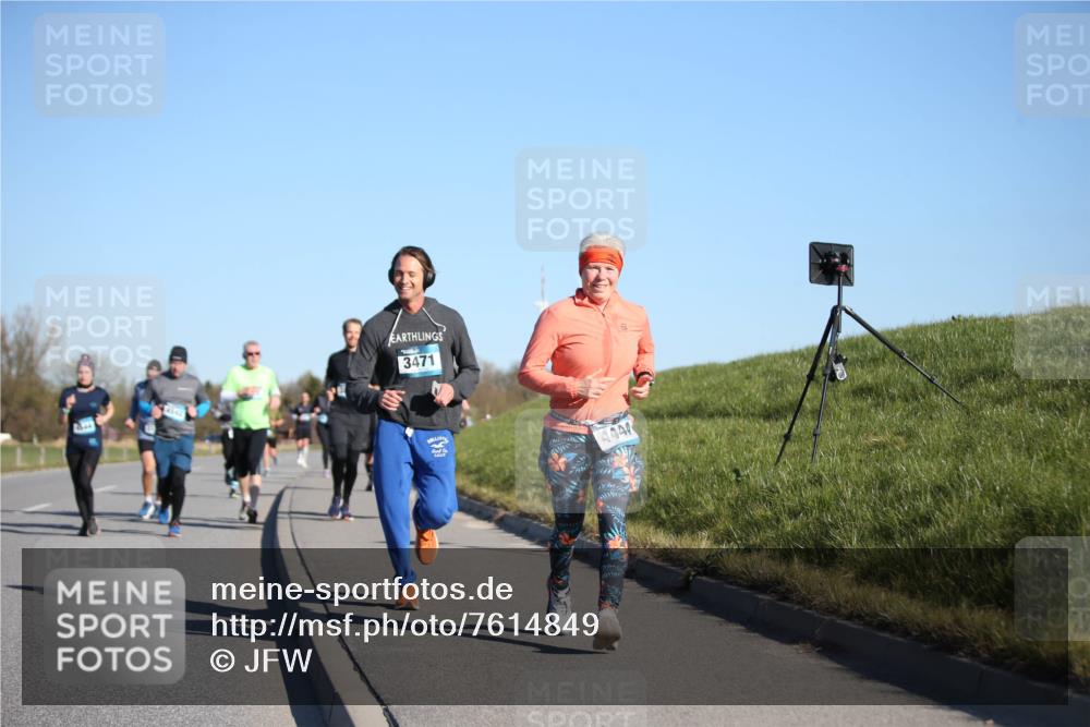 06.04.2025 - 44. Internationalen Wilhelmsburger Insellauf Jannik Wohlers http://msf.ph/oto/7614849 06.04.2025 09:32:13 Laufen 4542, 3471, 4444 meine-sportfotos.de