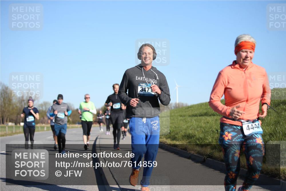 06.04.2025 - 44. Internationalen Wilhelmsburger Insellauf Jannik Wohlers http://msf.ph/oto/7614859 06.04.2025 09:32:15 Laufen 4542, 3818, 3471, 444 meine-sportfotos.de