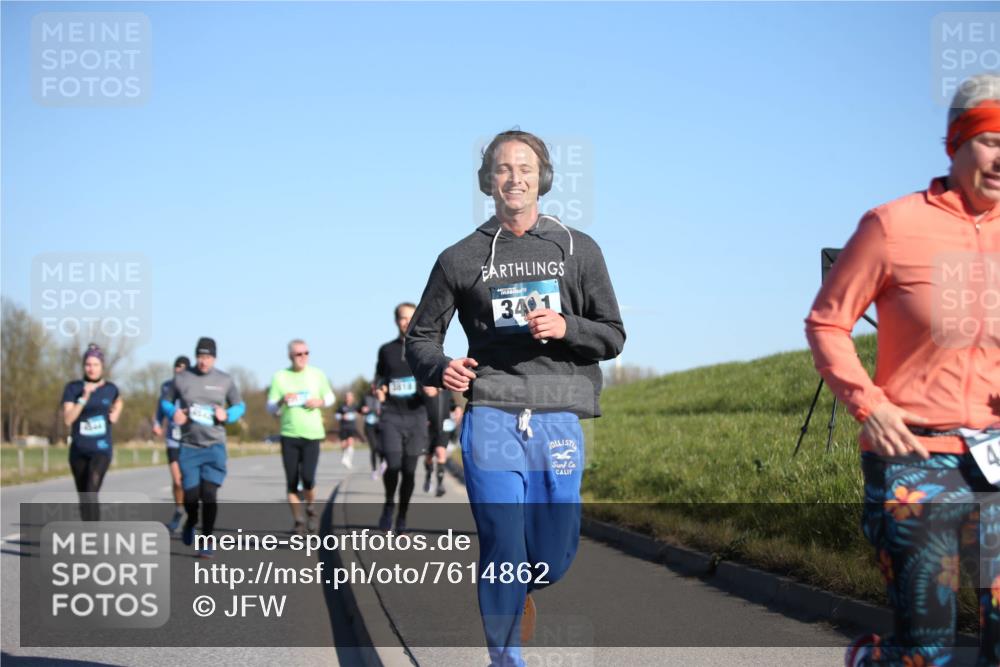 06.04.2025 - 44. Internationalen Wilhelmsburger Insellauf Jannik Wohlers http://msf.ph/oto/7614862 06.04.2025 09:32:15 Laufen 3818, 3401 meine-sportfotos.de