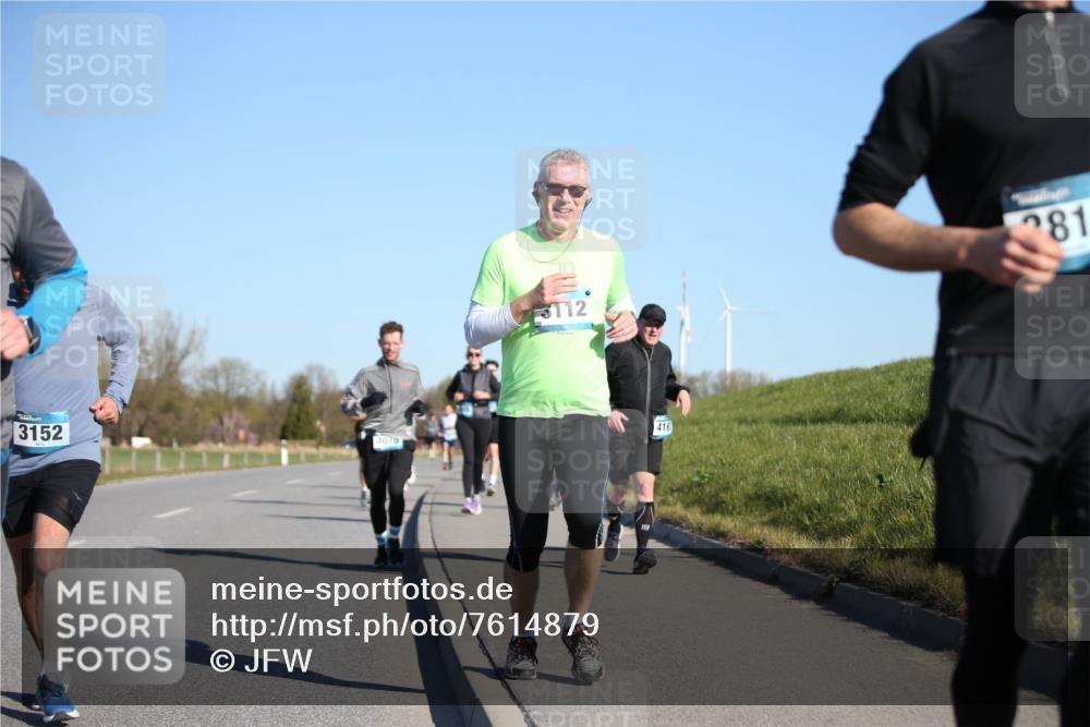 06.04.2025 - 44. Internationalen Wilhelmsburger Insellauf Jannik Wohlers http://msf.ph/oto/7614879 06.04.2025 09:32:19 Laufen 3152, 407, 3112, 416, 281 meine-sportfotos.de