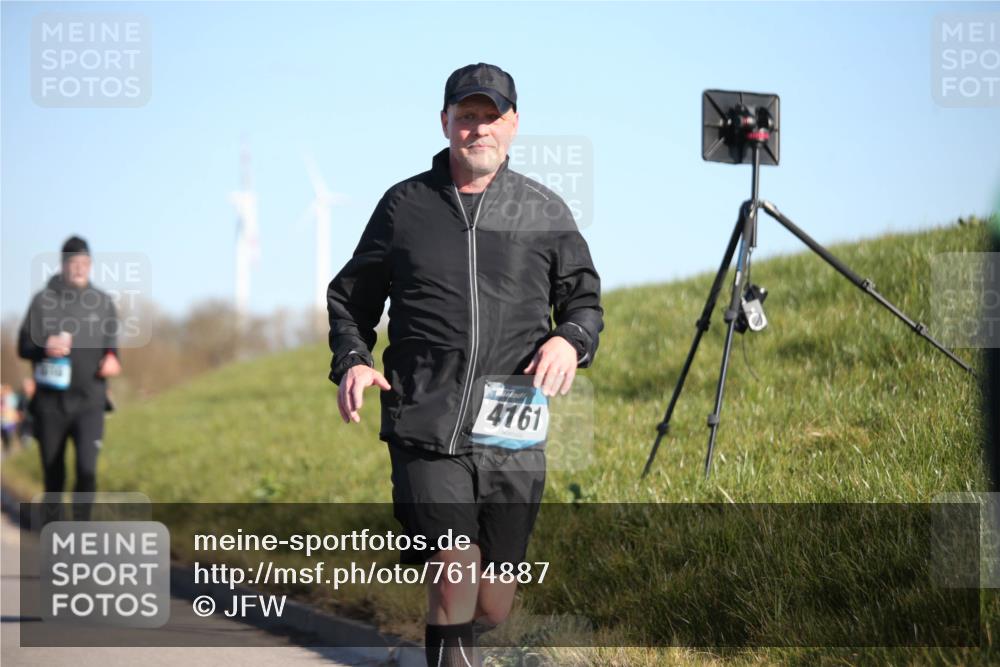 06.04.2025 - 44. Internationalen Wilhelmsburger Insellauf Jannik Wohlers http://msf.ph/oto/7614887 06.04.2025 09:32:21 Laufen 4161 meine-sportfotos.de