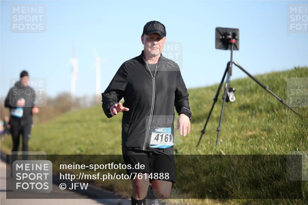 06.04.2025 - 44. Internationalen Wilhelmsburger Insellauf Jannik Wohlers http://msf.ph/oto/7614888 06.04.2025 09:32:21 Laufen 4161 meine-sportfotos.de
