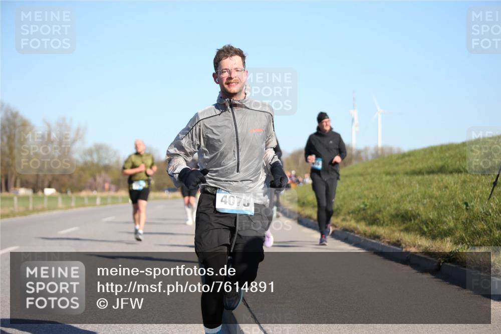 06.04.2025 - 44. Internationalen Wilhelmsburger Insellauf Jannik Wohlers http://msf.ph/oto/7614891 06.04.2025 09:32:22 Laufen 4075 meine-sportfotos.de