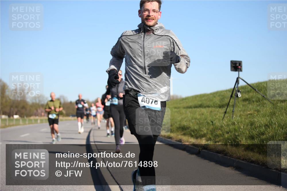 06.04.2025 - 44. Internationalen Wilhelmsburger Insellauf Jannik Wohlers http://msf.ph/oto/7614898 06.04.2025 09:32:22 Laufen 05, 4070 meine-sportfotos.de