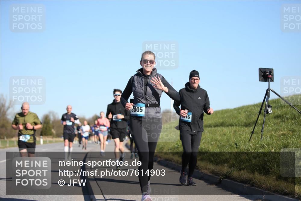 06.04.2025 - 44. Internationalen Wilhelmsburger Insellauf Jannik Wohlers http://msf.ph/oto/7614903 06.04.2025 09:32:24 Laufen 378, 3005, 16 meine-sportfotos.de