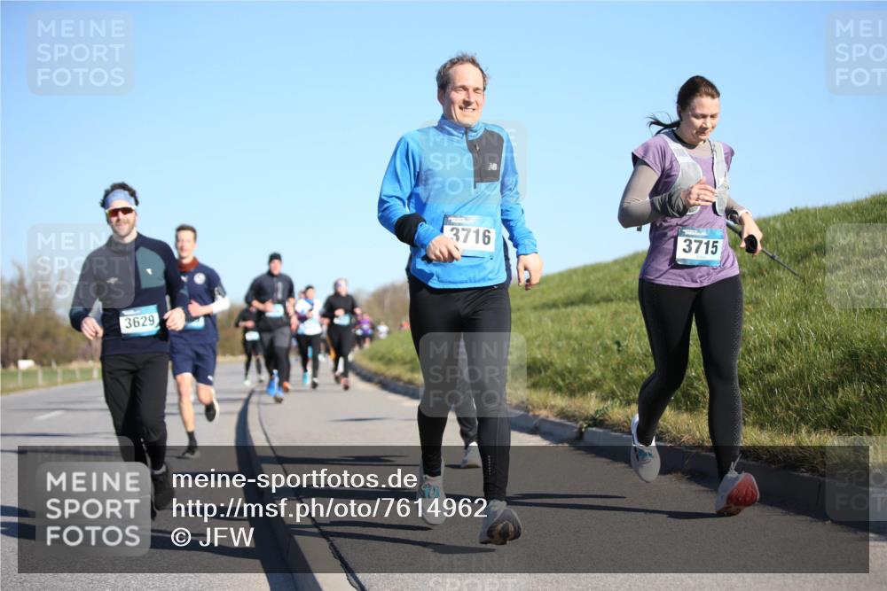 06.04.2025 - 44. Internationalen Wilhelmsburger Insellauf Jannik Wohlers http://msf.ph/oto/7614962 06.04.2025 09:32:37 Laufen 3629, 3716, 3715 meine-sportfotos.de