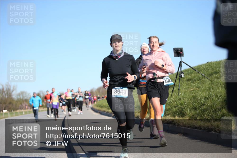 06.04.2025 - 44. Internationalen Wilhelmsburger Insellauf Jannik Wohlers http://msf.ph/oto/7615015 06.04.2025 09:32:46 Laufen 50, 3943 meine-sportfotos.de