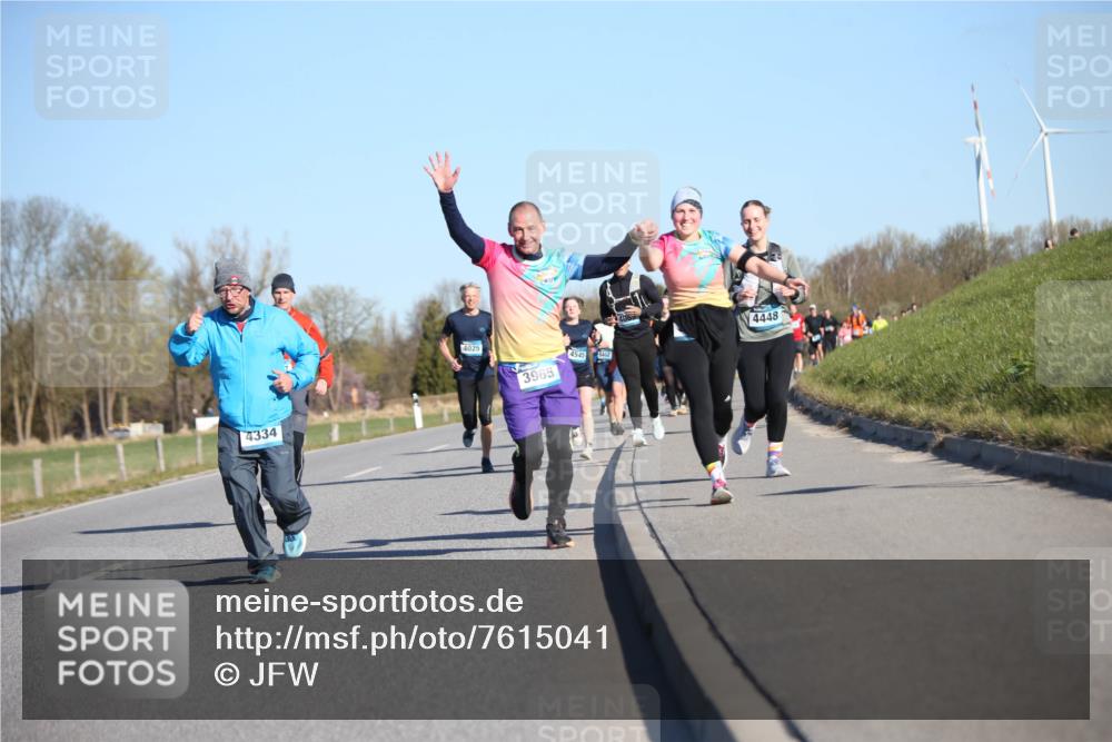 06.04.2025 - 44. Internationalen Wilhelmsburger Insellauf Jannik Wohlers http://msf.ph/oto/7615041 06.04.2025 09:32:49 Laufen 4334, 4025, 3965, 4545, 4448 meine-sportfotos.de