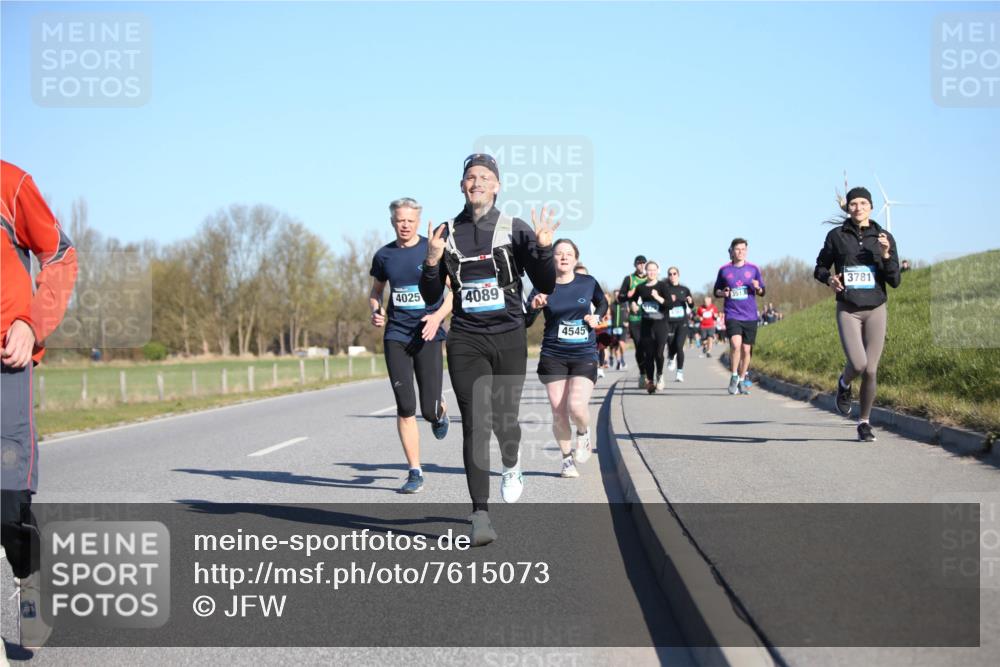 06.04.2025 - 44. Internationalen Wilhelmsburger Insellauf Jannik Wohlers http://msf.ph/oto/7615073 06.04.2025 09:32:55 Laufen 4025, 4089, 4545, 3781 meine-sportfotos.de