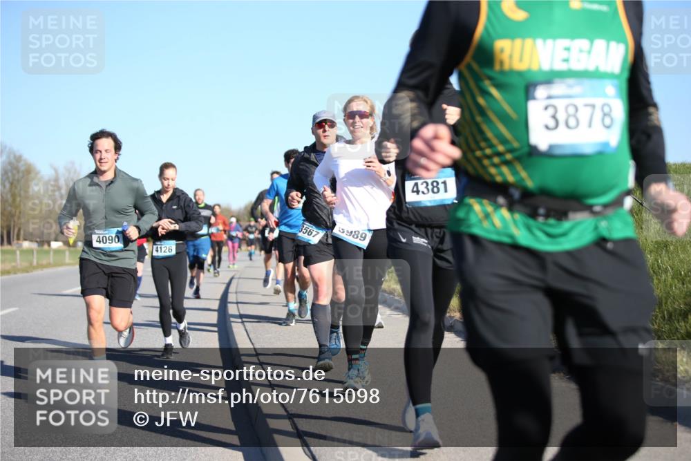 06.04.2025 - 44. Internationalen Wilhelmsburger Insellauf Jannik Wohlers http://msf.ph/oto/7615098 06.04.2025 09:33:04 Laufen 4090, 4126, 3567, 5989, 4381, 3878 meine-sportfotos.de