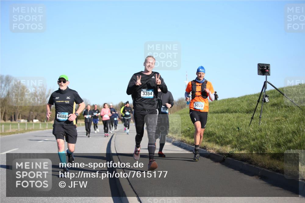 06.04.2025 - 44. Internationalen Wilhelmsburger Insellauf Jannik Wohlers http://msf.ph/oto/7615177 06.04.2025 09:33:18 Laufen 2, 15, 3354, 4488, 3130, 5020 meine-sportfotos.de