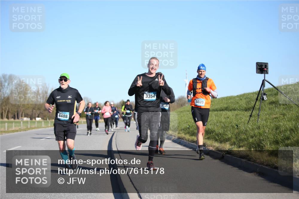 06.04.2025 - 44. Internationalen Wilhelmsburger Insellauf Jannik Wohlers http://msf.ph/oto/7615178 06.04.2025 09:33:18 Laufen 4488, 3354, 3130, 5020 meine-sportfotos.de