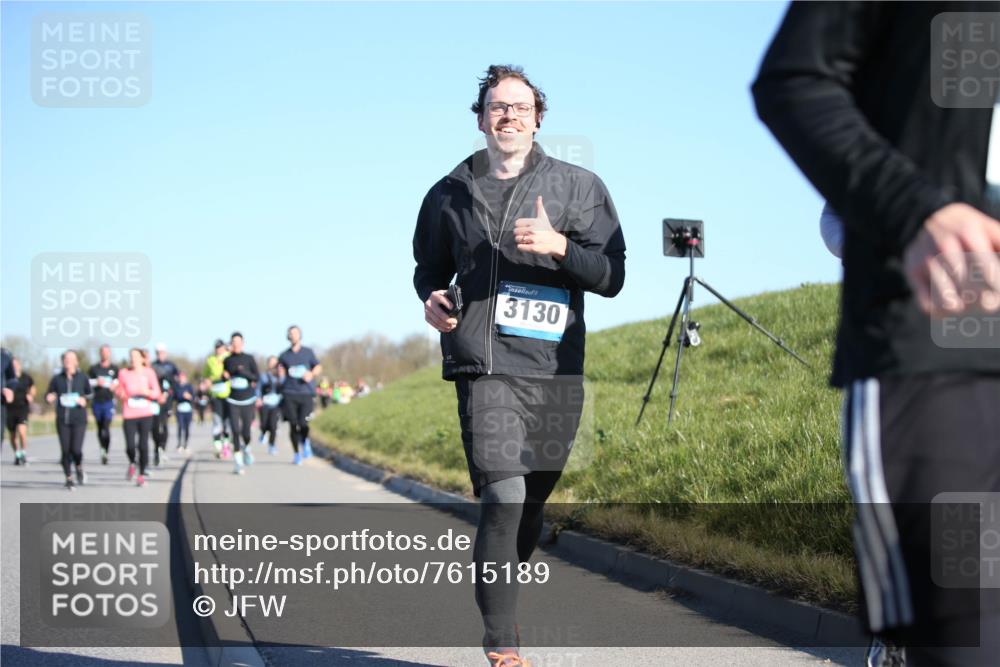 06.04.2025 - 44. Internationalen Wilhelmsburger Insellauf Jannik Wohlers http://msf.ph/oto/7615189 06.04.2025 09:33:21 Laufen 3130 meine-sportfotos.de