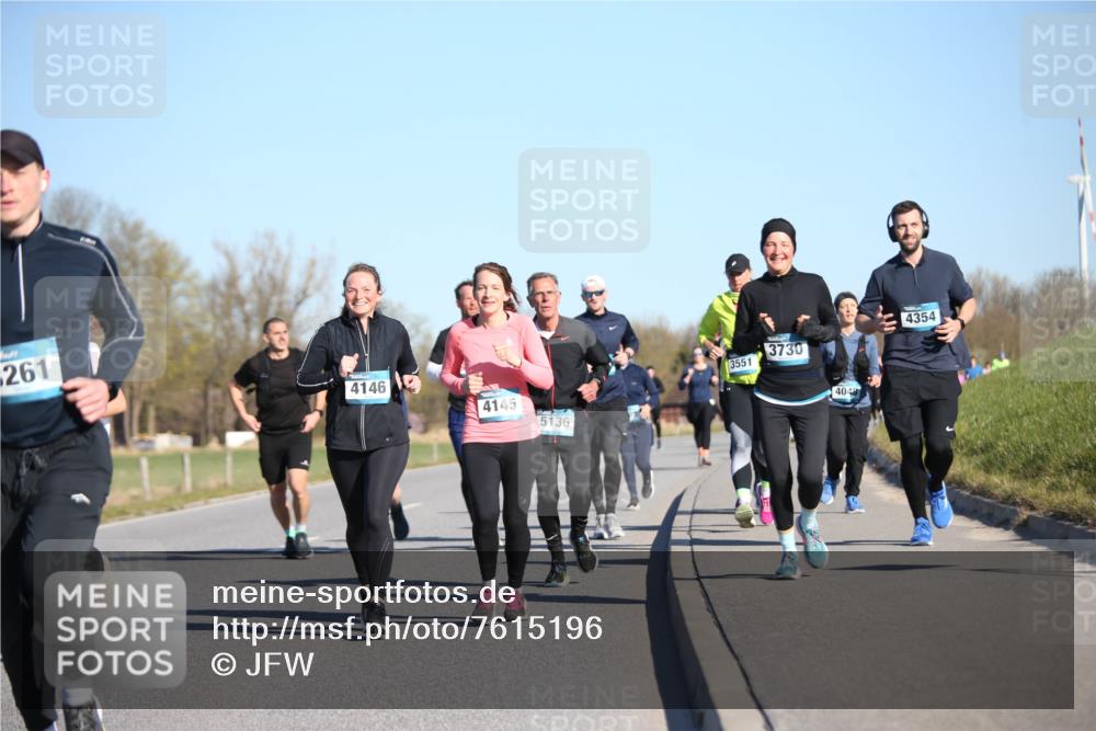 06.04.2025 - 44. Internationalen Wilhelmsburger Insellauf Jannik Wohlers http://msf.ph/oto/7615196 06.04.2025 09:33:23 Laufen 261, 4146, 4145, 5136, 3551, 3730, 4048, 4354 meine-sportfotos.de