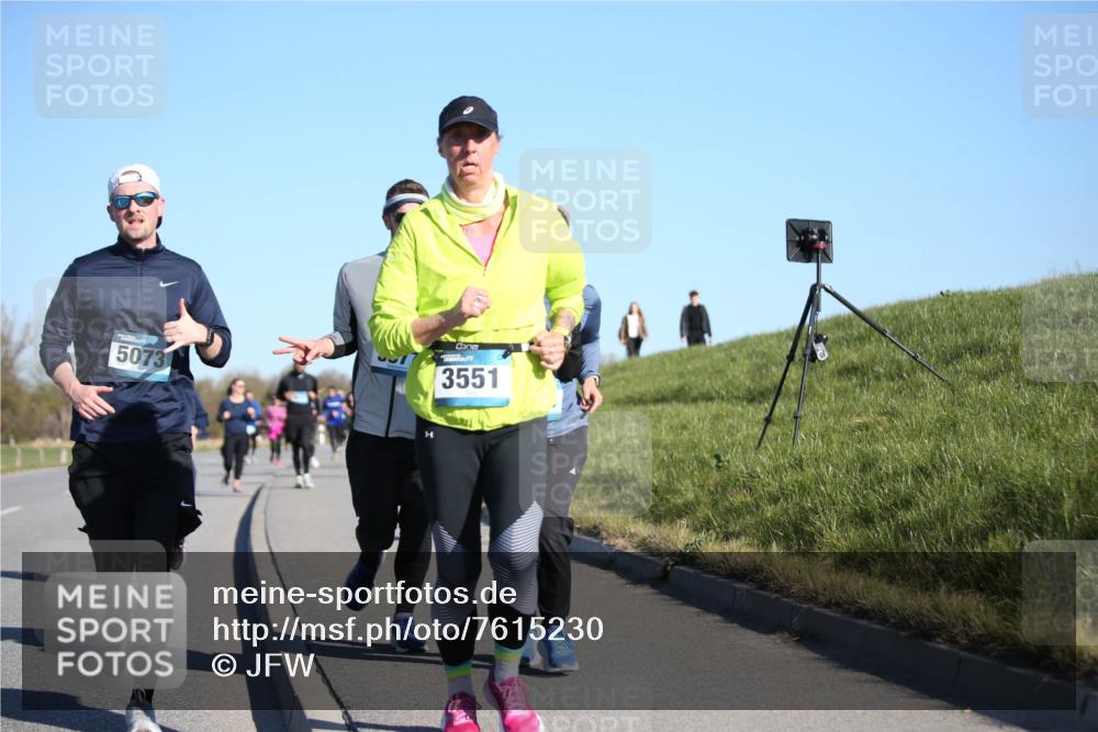 06.04.2025 - 44. Internationalen Wilhelmsburger Insellauf Jannik Wohlers http://msf.ph/oto/7615230 06.04.2025 09:33:29 Laufen 5073, 3551 meine-sportfotos.de