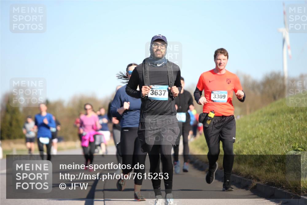 06.04.2025 - 44. Internationalen Wilhelmsburger Insellauf Jannik Wohlers http://msf.ph/oto/7615253 06.04.2025 09:33:34 Laufen 3637, 3309 meine-sportfotos.de