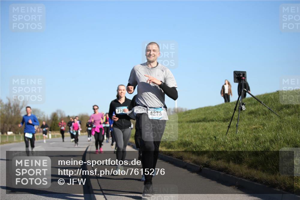 06.04.2025 - 44. Internationalen Wilhelmsburger Insellauf Jannik Wohlers http://msf.ph/oto/7615276 06.04.2025 09:33:40 Laufen 310, 4273 meine-sportfotos.de
