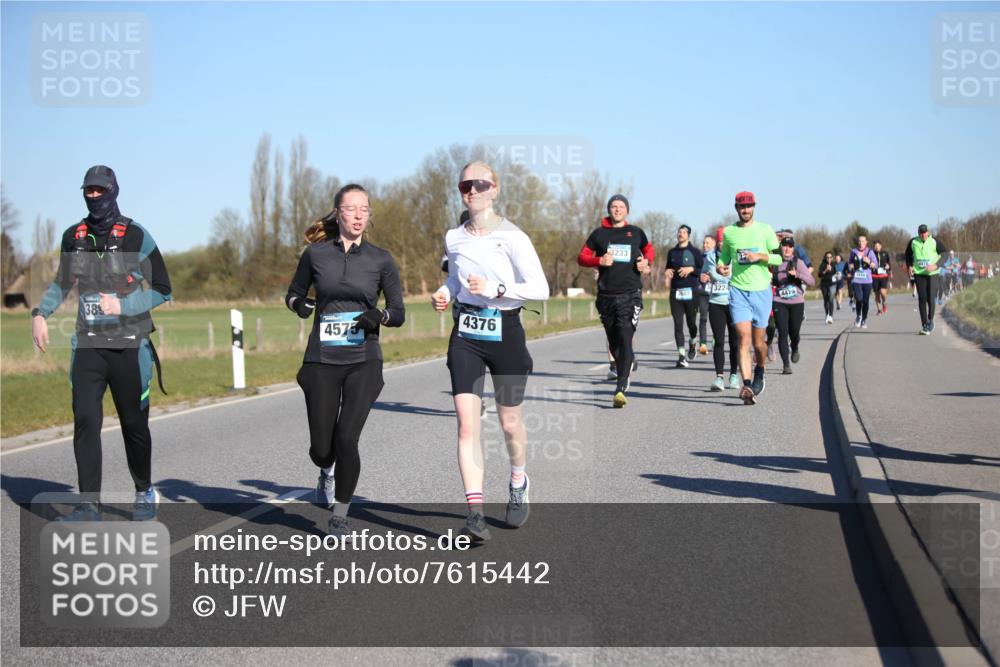 06.04.2025 - 44. Internationalen Wilhelmsburger Insellauf Jannik Wohlers http://msf.ph/oto/7615442 06.04.2025 09:34:24 Laufen 38, 4575, 4376, 3233, 3224, 4479, 441 meine-sportfotos.de