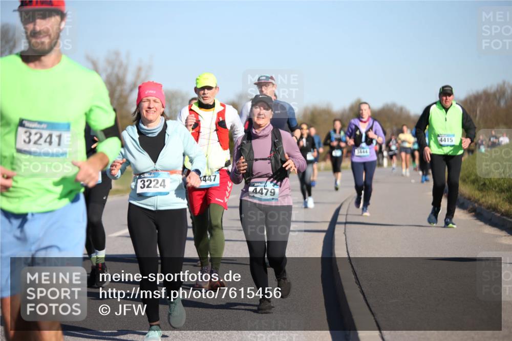 06.04.2025 - 44. Internationalen Wilhelmsburger Insellauf Jannik Wohlers http://msf.ph/oto/7615456 06.04.2025 09:34:27 Laufen 3241, 3224, 1447, 4479, 3444, 4415 meine-sportfotos.de