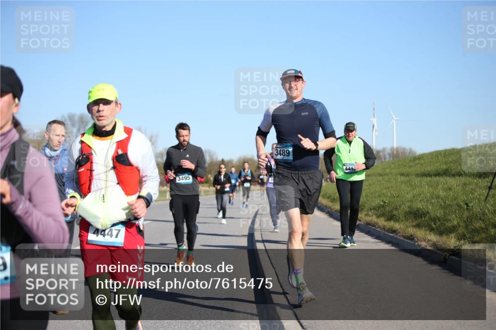 06.04.2025 - 44. Internationalen Wilhelmsburger Insellauf Jannik Wohlers http://msf.ph/oto/7615475 06.04.2025 09:34:31 Laufen 4447, 3495, 3489, 441 meine-sportfotos.de
