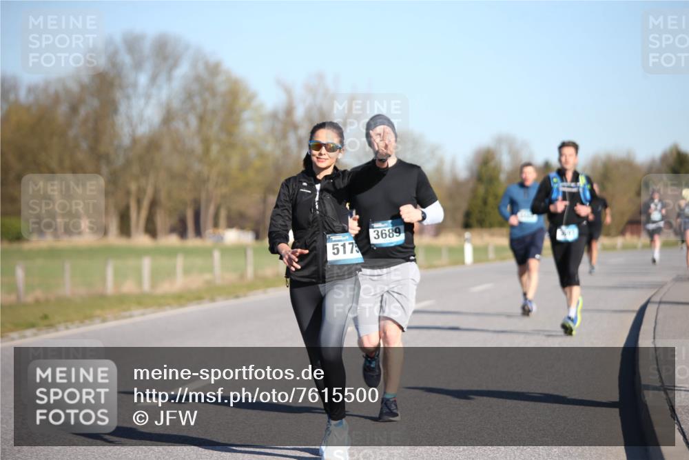 06.04.2025 - 44. Internationalen Wilhelmsburger Insellauf Jannik Wohlers http://msf.ph/oto/7615500 06.04.2025 09:34:35 Laufen 5175, 3689 meine-sportfotos.de