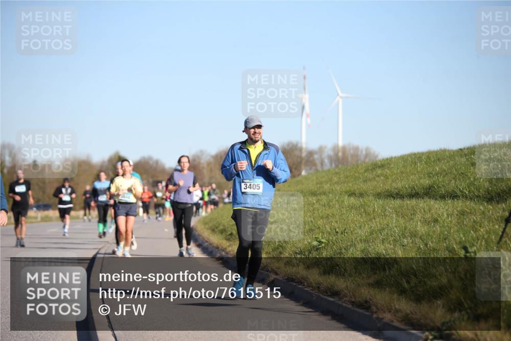 06.04.2025 - 44. Internationalen Wilhelmsburger Insellauf Jannik Wohlers http://msf.ph/oto/7615515 06.04.2025 09:34:39 Laufen 3405, 3888 meine-sportfotos.de