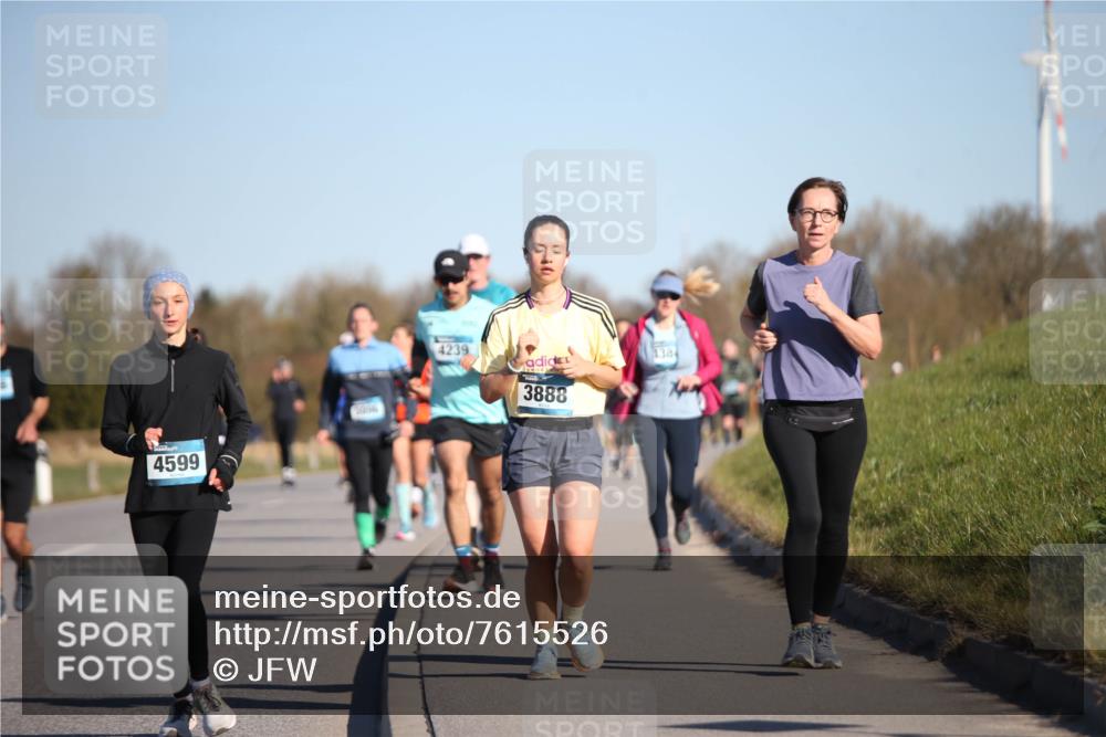 06.04.2025 - 44. Internationalen Wilhelmsburger Insellauf Jannik Wohlers http://msf.ph/oto/7615526 06.04.2025 09:34:43 Laufen 4599, 4239, 3888, 438 meine-sportfotos.de