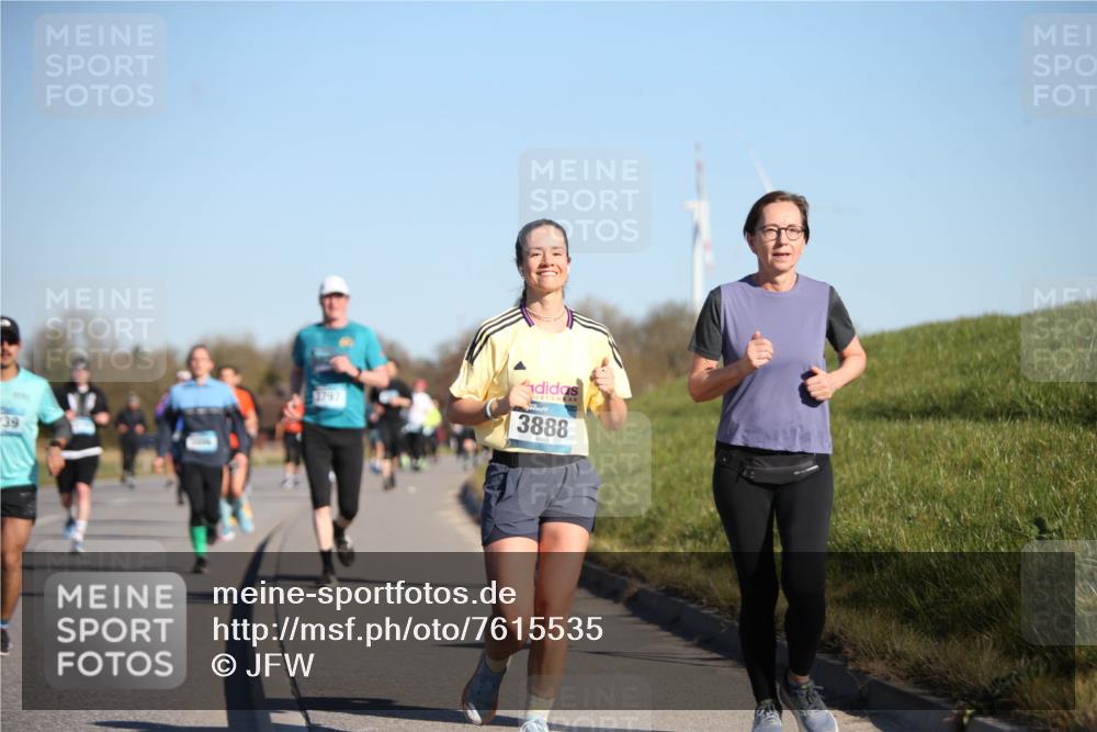 06.04.2025 - 44. Internationalen Wilhelmsburger Insellauf Jannik Wohlers http://msf.ph/oto/7615535 06.04.2025 09:34:46 Laufen 39, 3797, 3888 meine-sportfotos.de