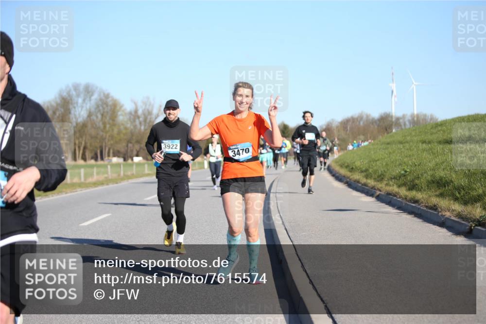 06.04.2025 - 44. Internationalen Wilhelmsburger Insellauf Jannik Wohlers http://msf.ph/oto/7615574 06.04.2025 09:34:56 Laufen 3922, 3470 meine-sportfotos.de