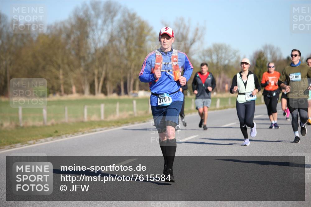06.04.2025 - 44. Internationalen Wilhelmsburger Insellauf Jannik Wohlers http://msf.ph/oto/7615584 06.04.2025 09:34:58 Laufen 3754, 3106 meine-sportfotos.de