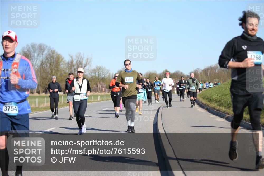 06.04.2025 - 44. Internationalen Wilhelmsburger Insellauf Jannik Wohlers http://msf.ph/oto/7615593 06.04.2025 09:35:00 Laufen 3754, 507, 3106, 4538, 4268 meine-sportfotos.de