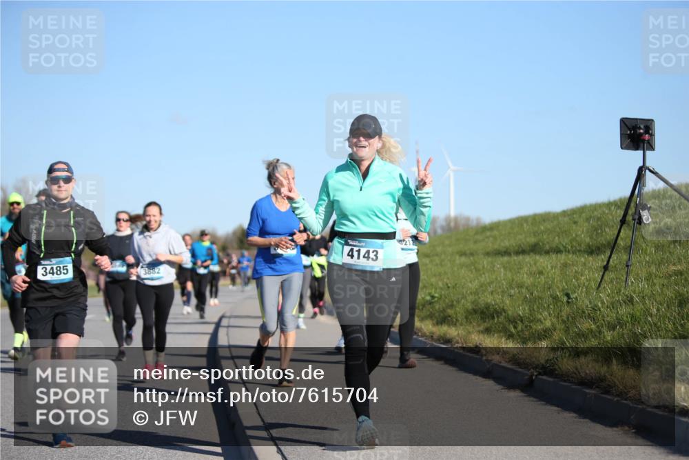 06.04.2025 - 44. Internationalen Wilhelmsburger Insellauf Jannik Wohlers http://msf.ph/oto/7615704 06.04.2025 09:35:33 Laufen 3485, 3882, 4143, 21 meine-sportfotos.de